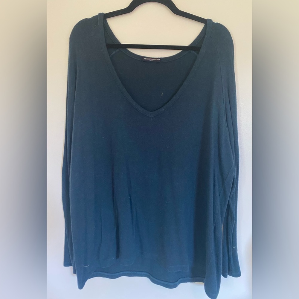 Forest green v-neck Brandy Melville sweater
